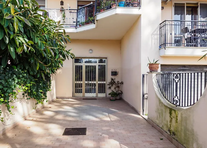 La Perla Rara Гостевой дом 3*